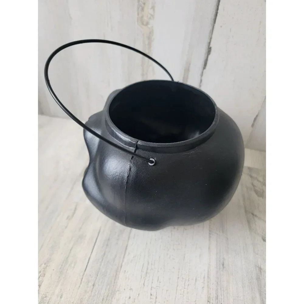 General foam‎ black skeleton head Halloween bucket